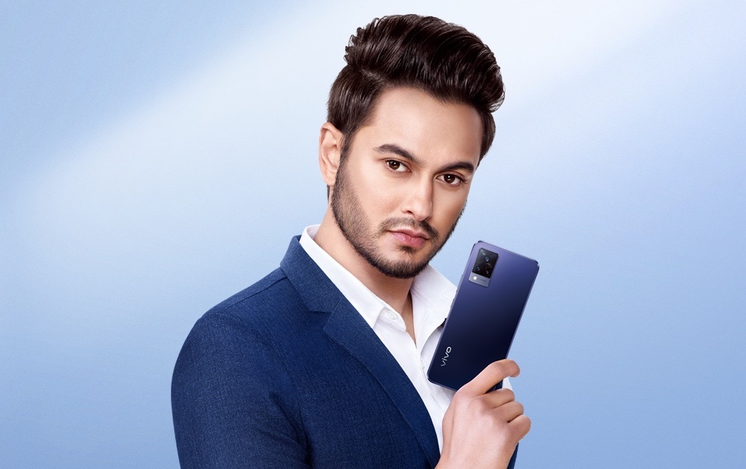 Vivo V21 with 44MP selfie camera and OIS now available for purchase in ...
